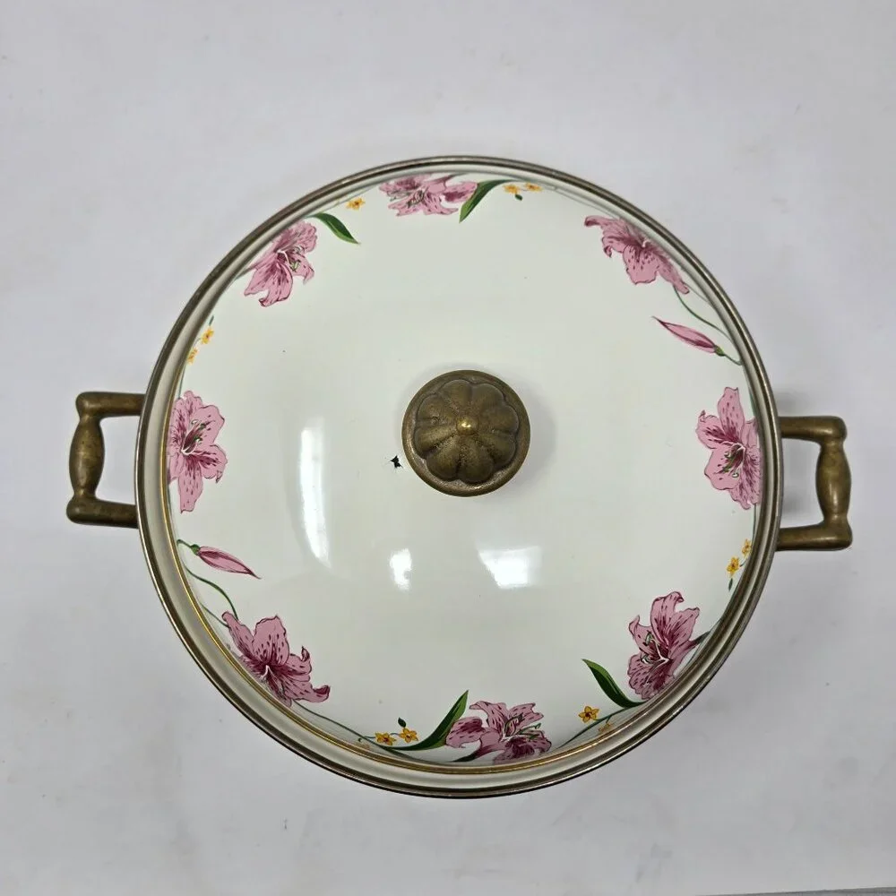 Vintage Normandy Taiwan Lily Floral Enamelware Casserole Dish With Lid & Brass H